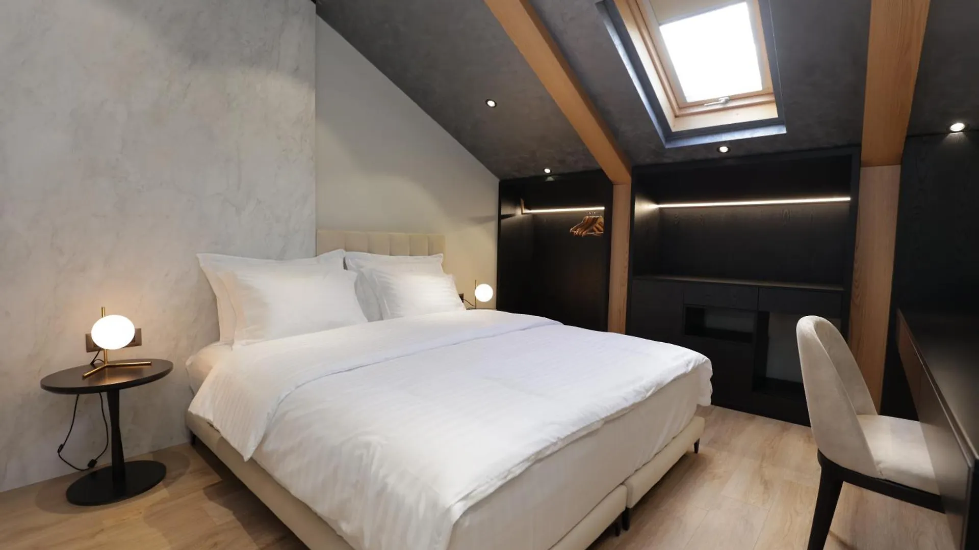 Gremmy Boutique Hotel Tiran