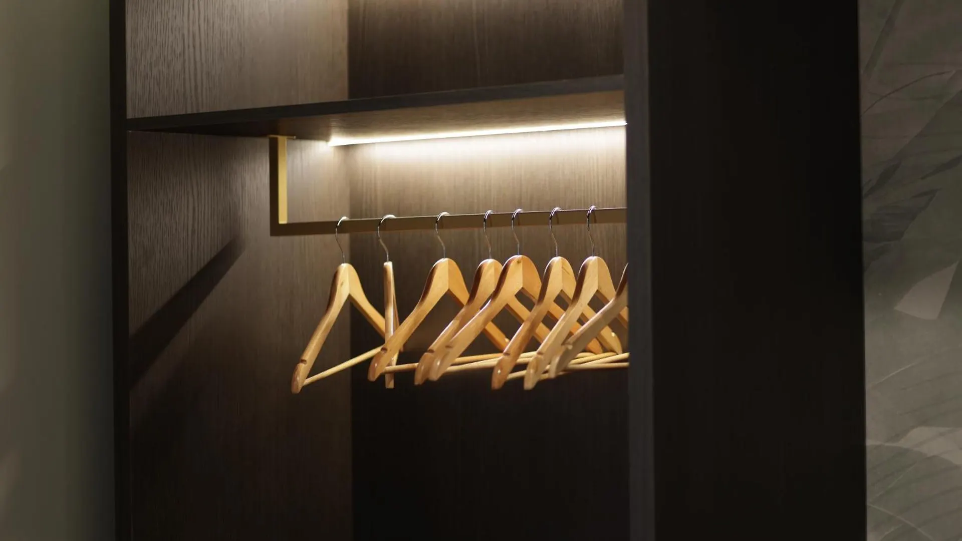 Gremmy Boutique Hotel Tiran