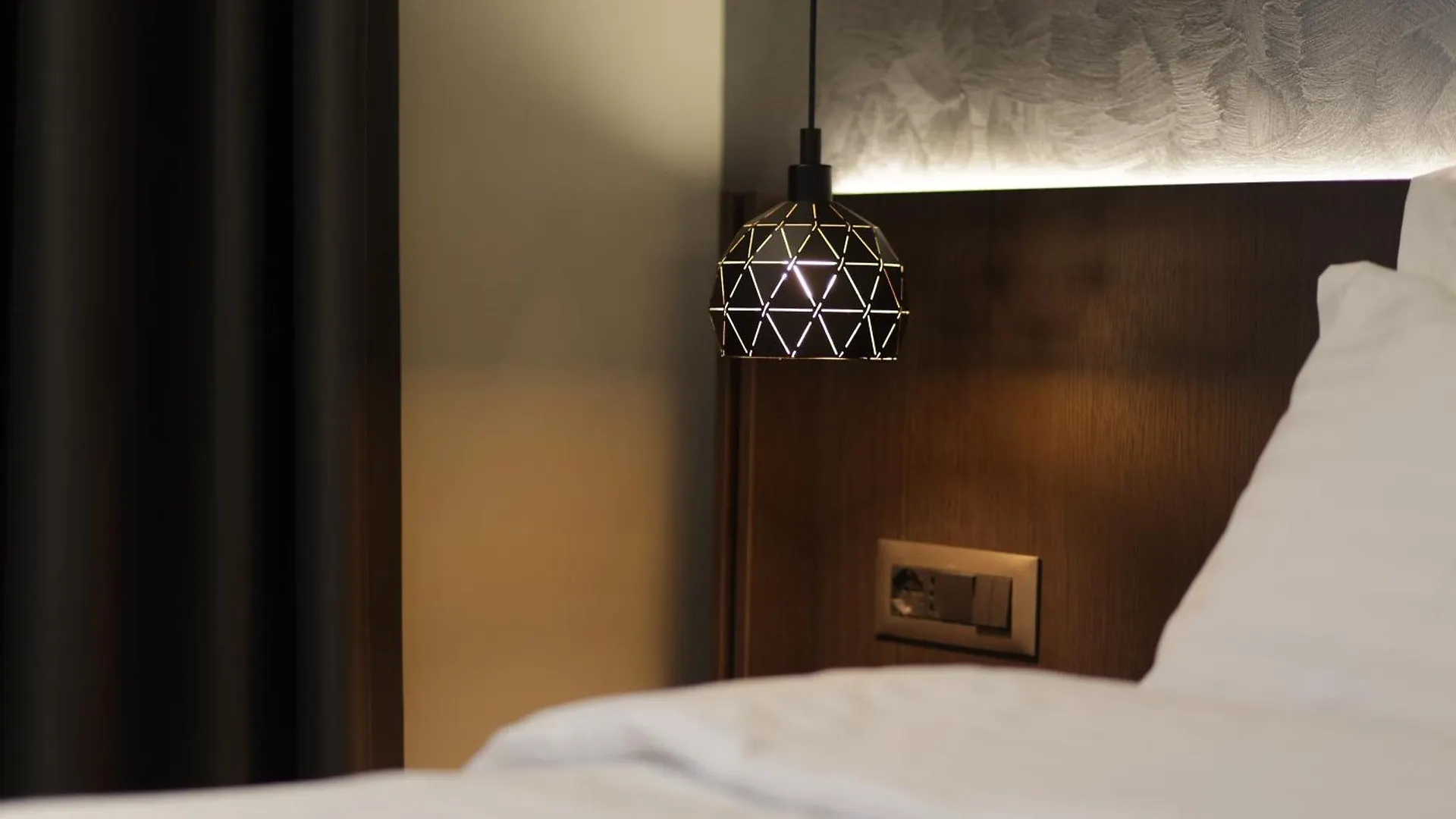 Gremmy Boutique Hotel Tiran
